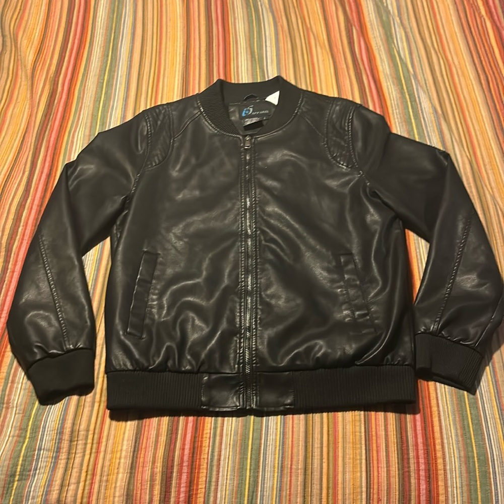 I5-Apparel leather jacket